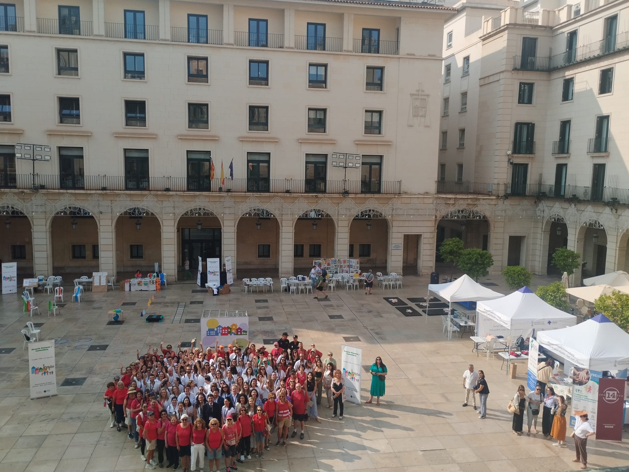 III Jornades de la Salut en la plaça de l'Ajuntament d'Alacant