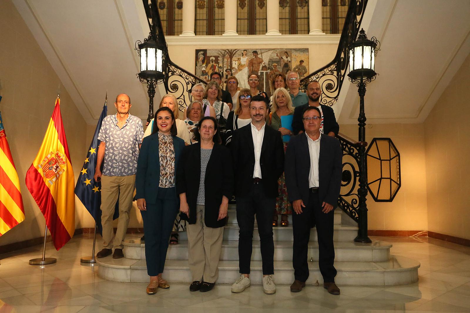Firma del conveni de col·laboració dels arxius històrics d'Alacant