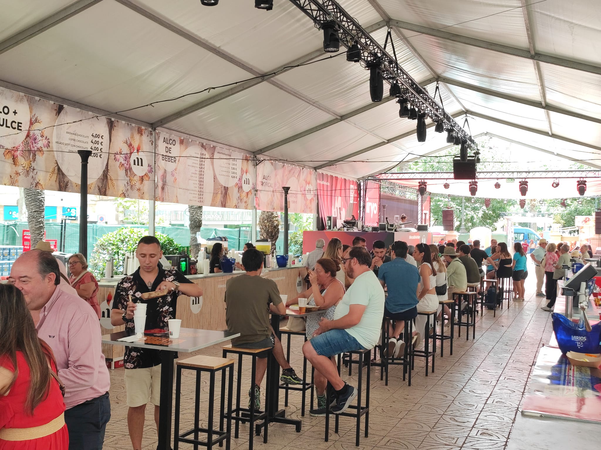 Propuesta gastronómica durante el Mercadito de Hogueras