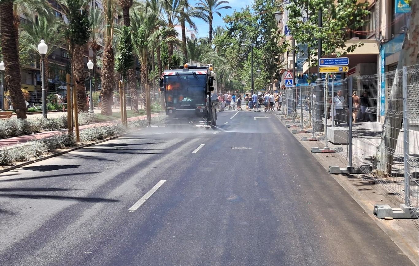 Dispositivo especial de limpieza en Alicante por las hogueras