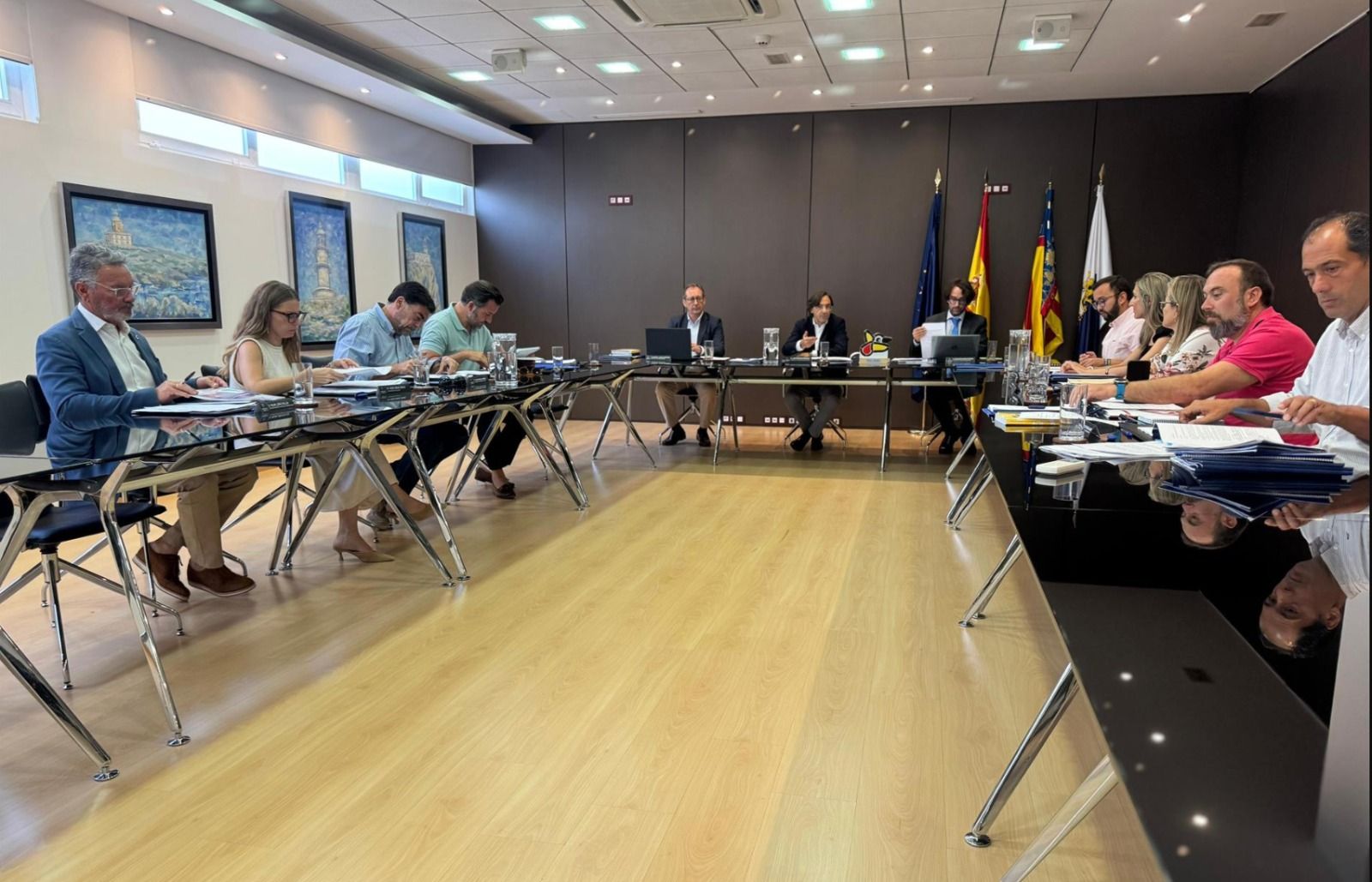 El consell d'administració del Port d'Alacant s'ha reunit este dijous