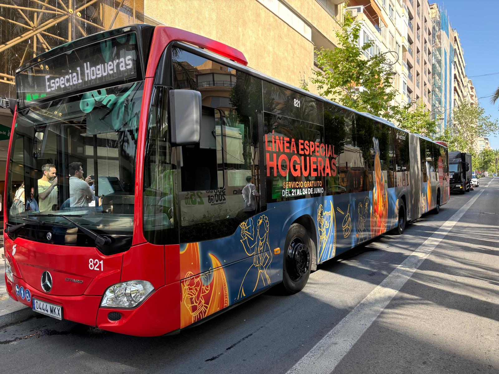 Autobús especial de les Fogueres