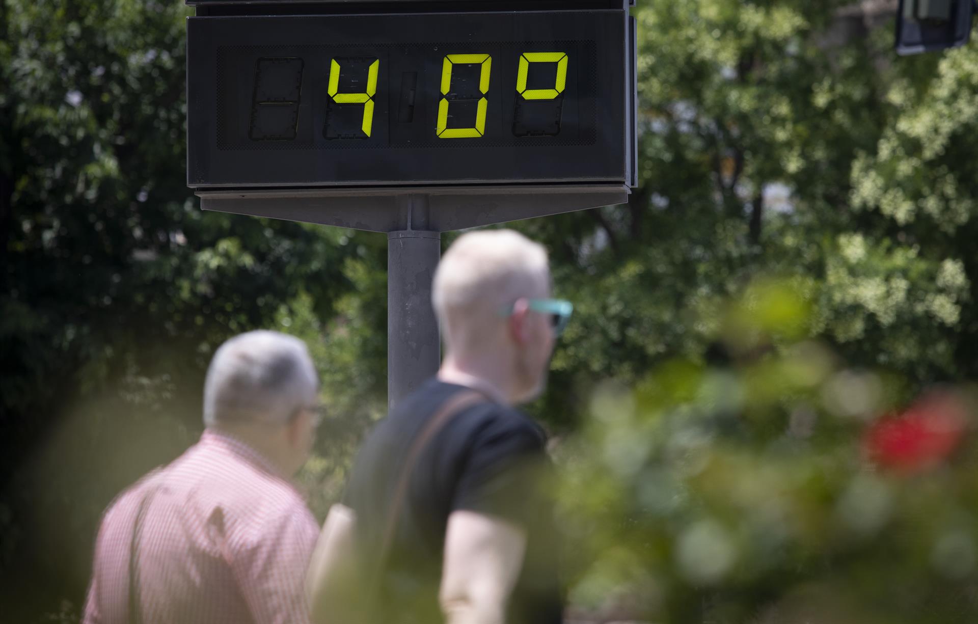 Un termòmetre marca 40 graus en una onada de calor