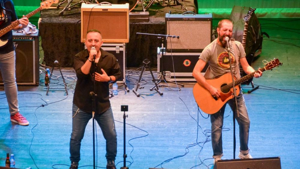 El grupo Bultacos en concierto El grupo Bultacos en concierto