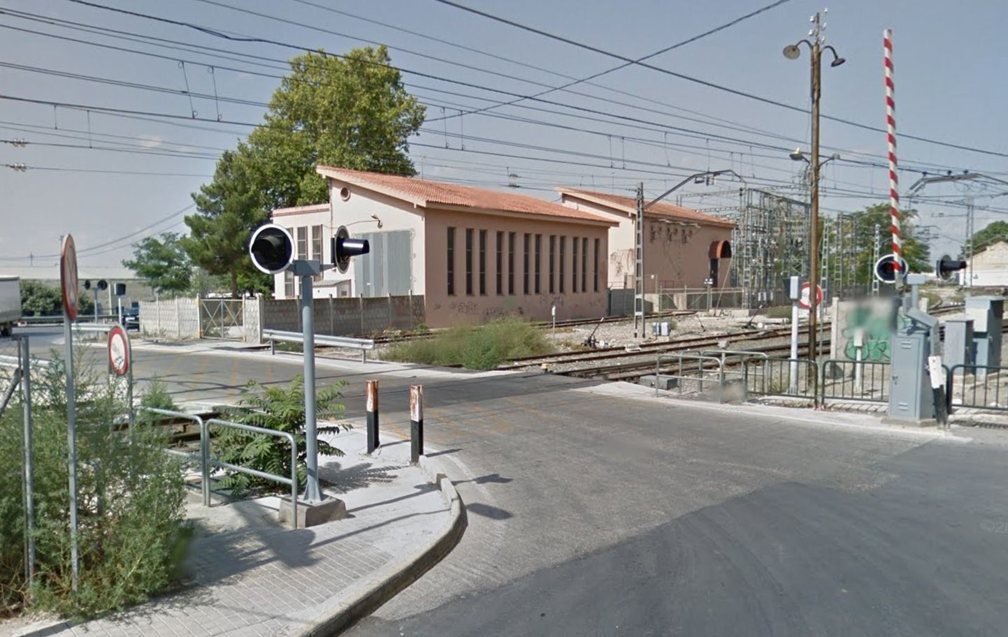 Pas a nivell que s'eliminarà a Villena