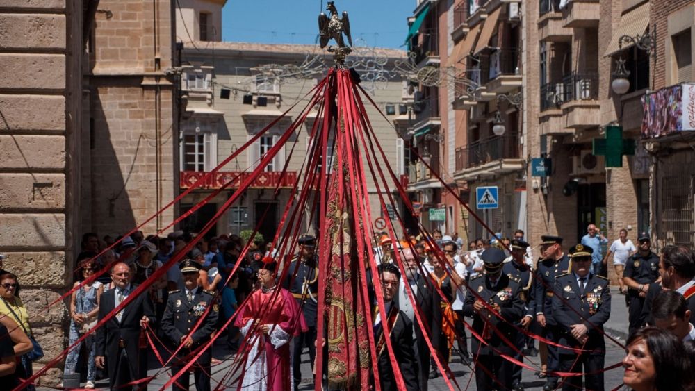 Desfile de la Gloriosa Enseña del Oriol en las Fiestas de la Reconquista Desfile de la Gloriosa Enseña del Oriol en las Fiestas de la Reconquista