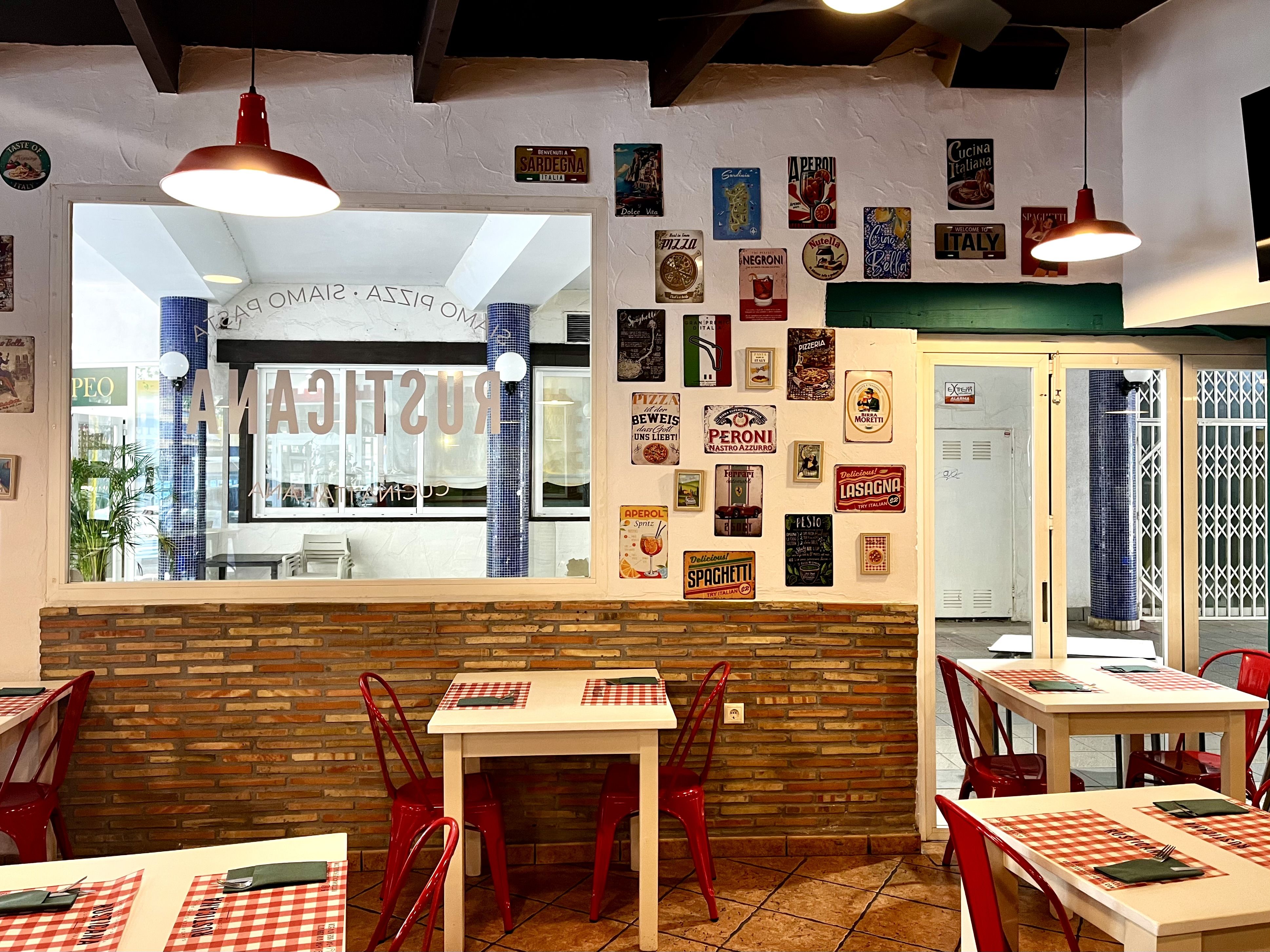 Sala interior Rusticana