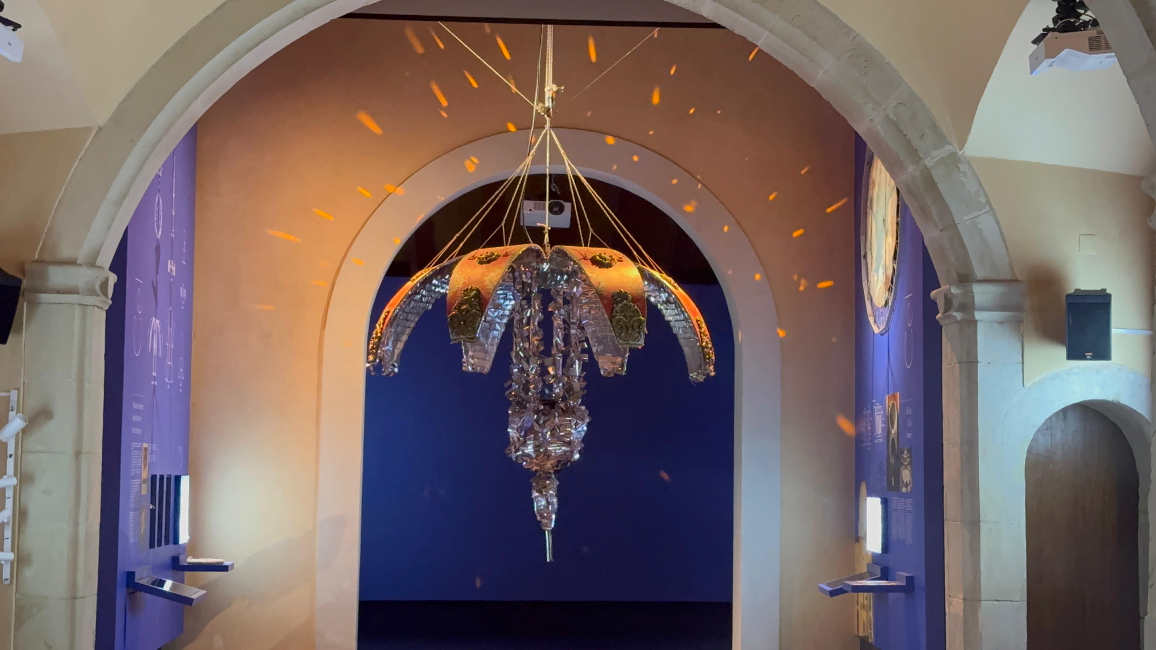 Representación de la pieza del descenso del ángel en el Misteri d'Elx Representación de la pieza del descenso del ángel en el Misteri d'Elx