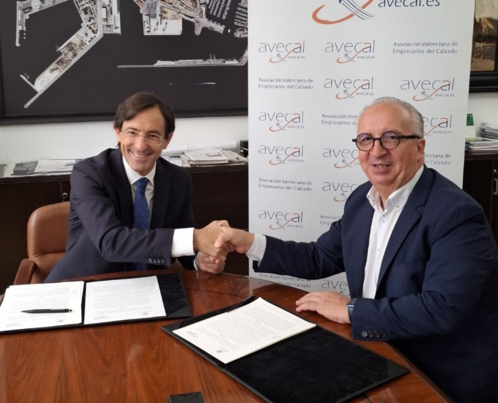 Firma del conveni de col·laboració entre Avecal i el Port d'Alacant