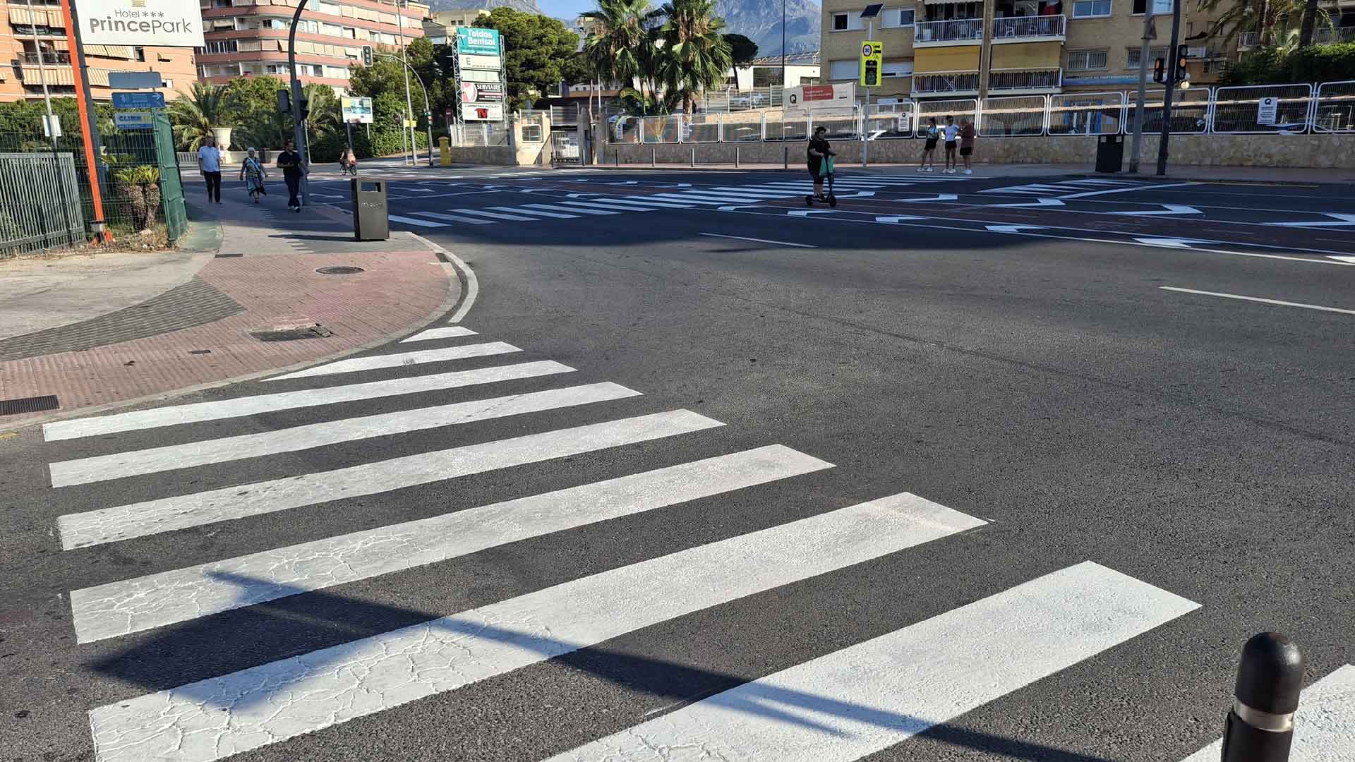 Nous passos per als vianants a la ciutat de Benidorm