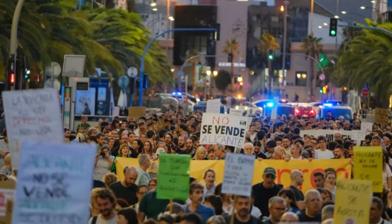 Manifestantes en Alicante durante una marcha anterior contra el turismo masivo