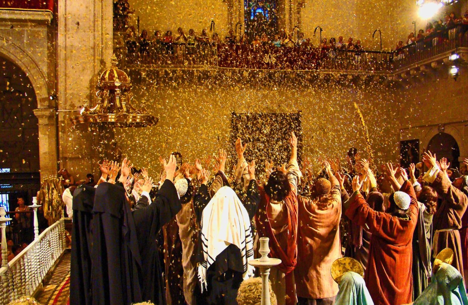 Representación del Misteri d'Elx en la Basílica de Santa María en Elche
