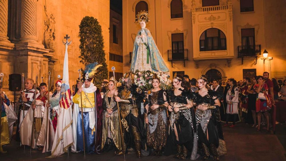 Ofrenda de flores de las fiestas de Elche