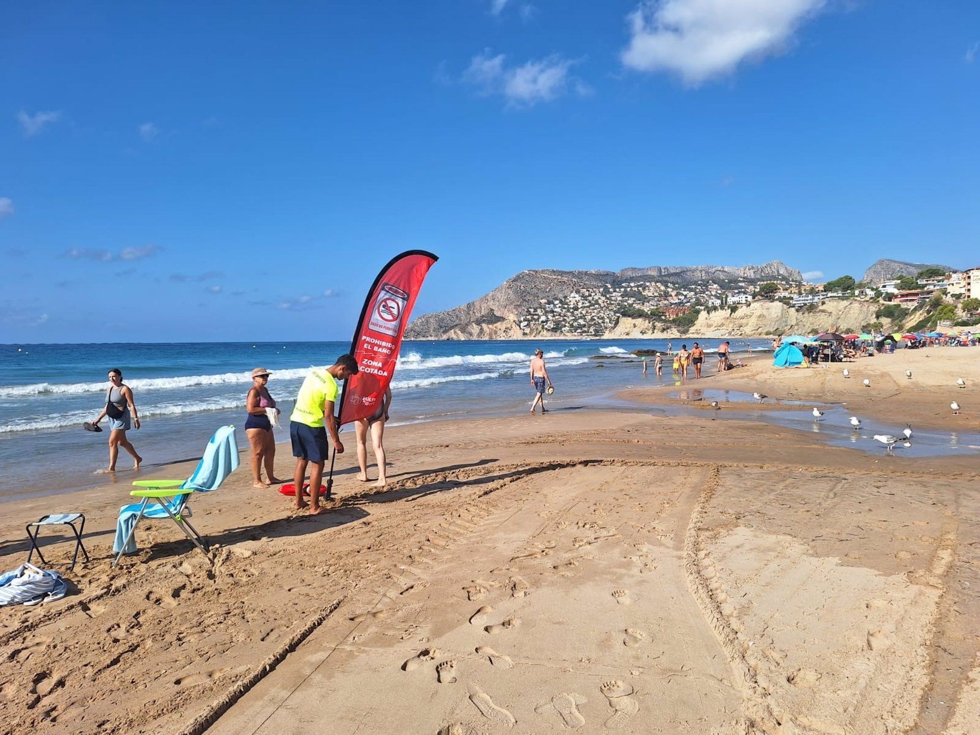 Prohibición del baño en la playa del Arenal-Bol de Calpe - Foto: Ayuntamiento de Calpe