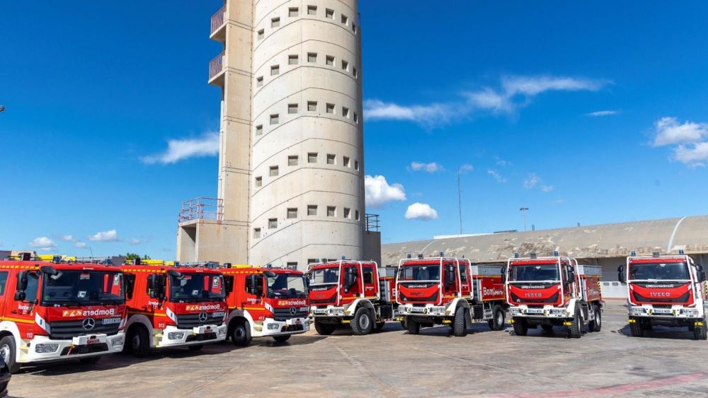 Nuevos camiones autobomba adquiridos por el Consorcio de Bomberos de la Diputación Nuevos camiones autobomba adquiridos por el Consorcio de Bomberos de la Diputación