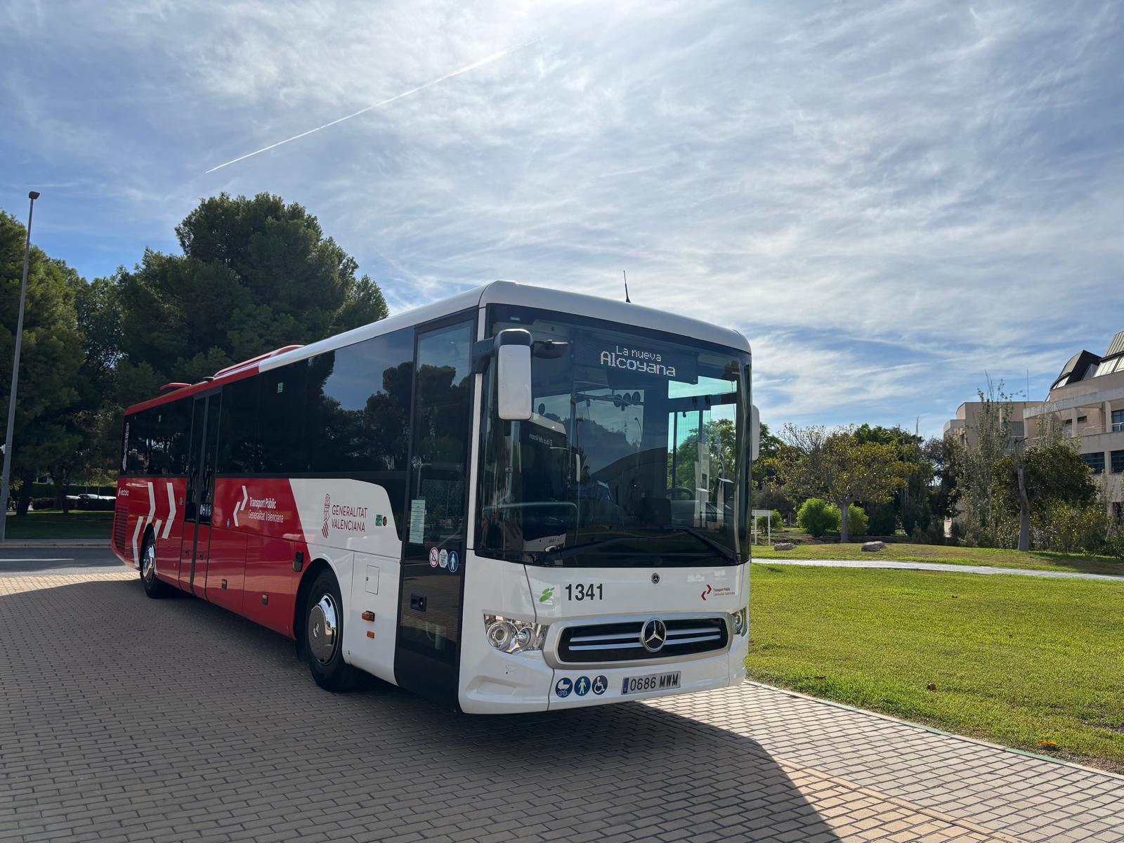 Autobús de las nuevas líneas de la Generalitat Valenciana en Alicante