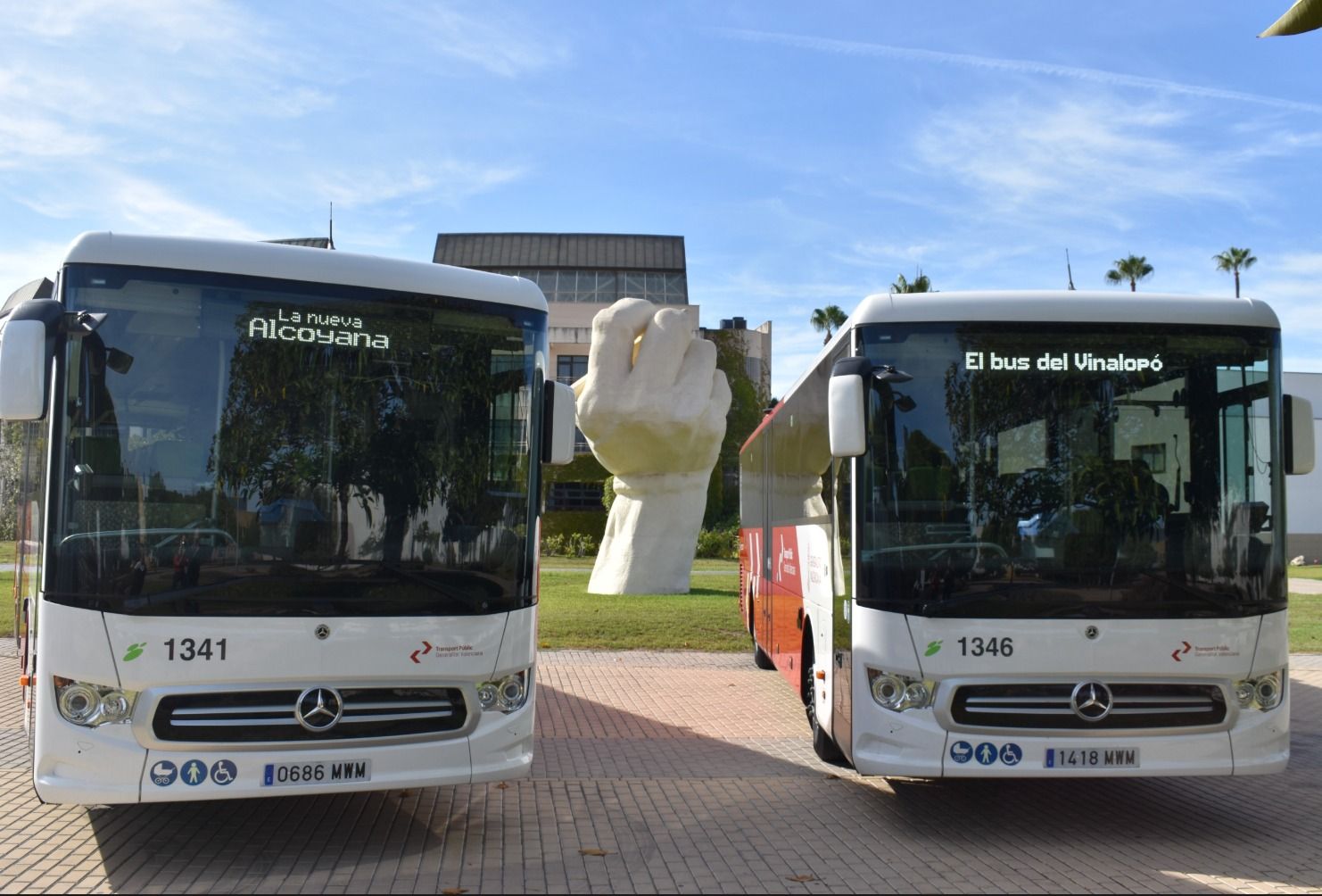 Nuevos autobuses que conectan los pueblos de Alicante con la Universidad