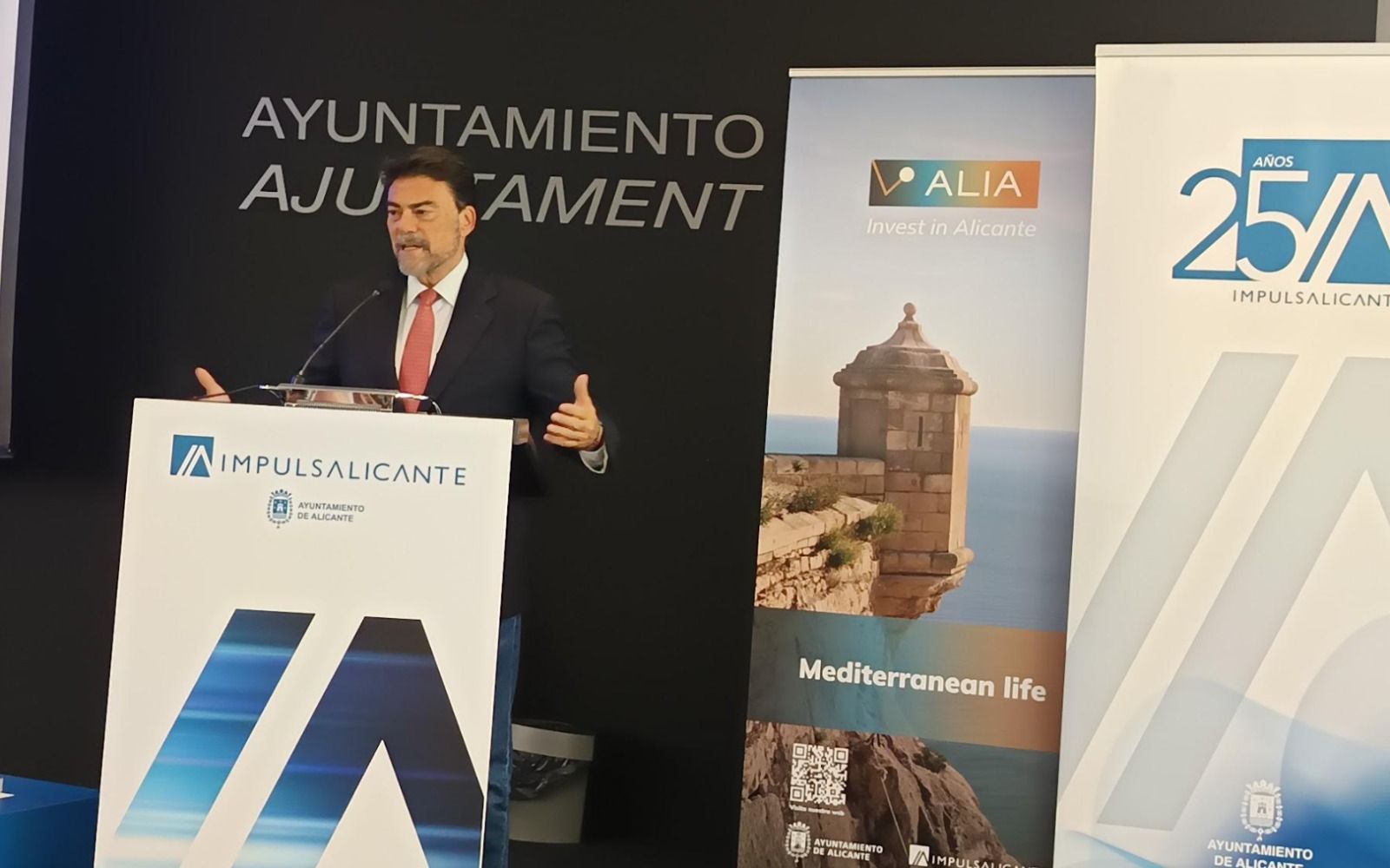 Luis Barcala intervé en un acte en ImpulsAlicante