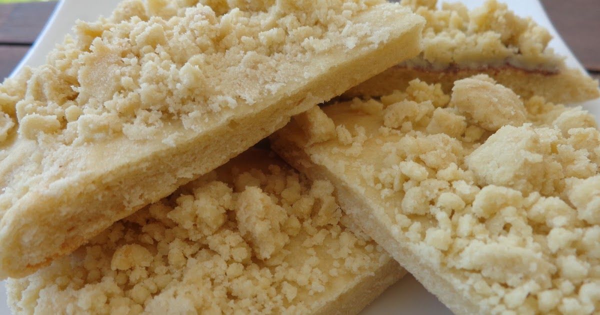Diversos trossos d'una coca de mollitas