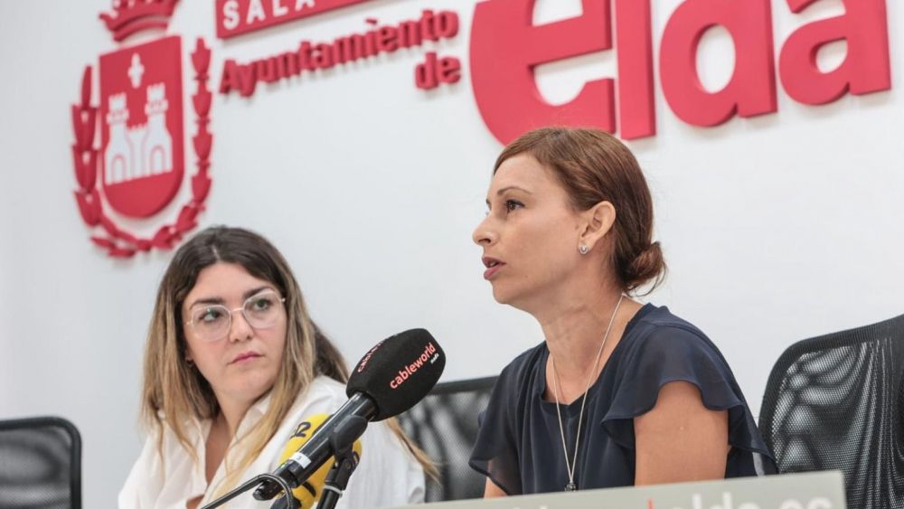 Roda de premsa del programa d'ajudes al transport d'Elda Roda de premsa del programa d'ajudes al transport d'Elda