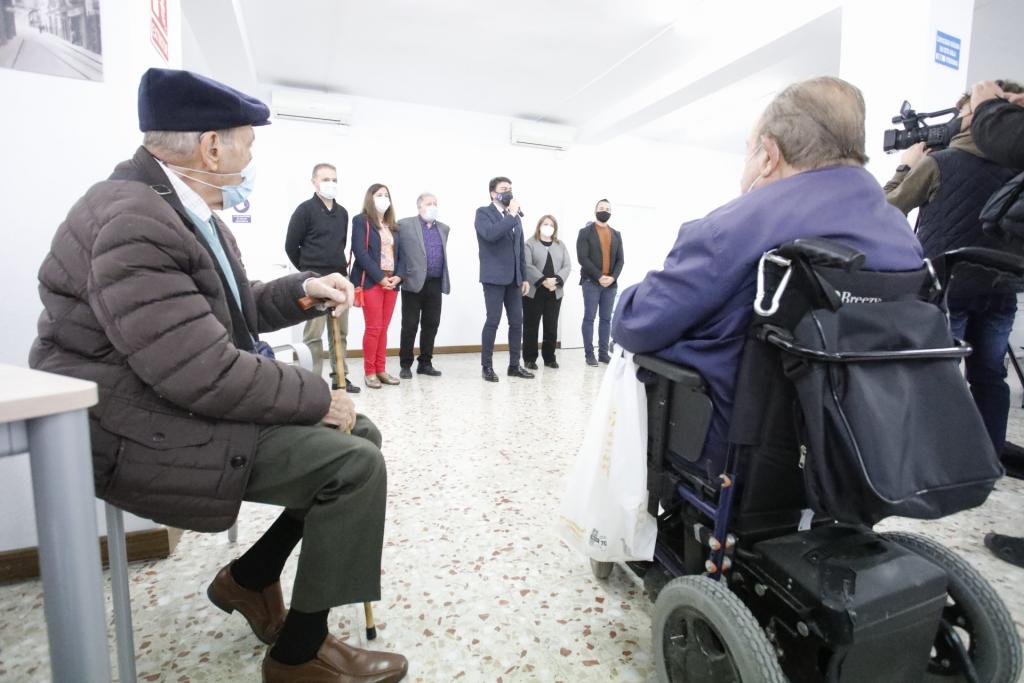 Apertura del centro de mayores de Plaza América tras la pandemia Apertura del centro de mayores de Plaza América tras la pandemia