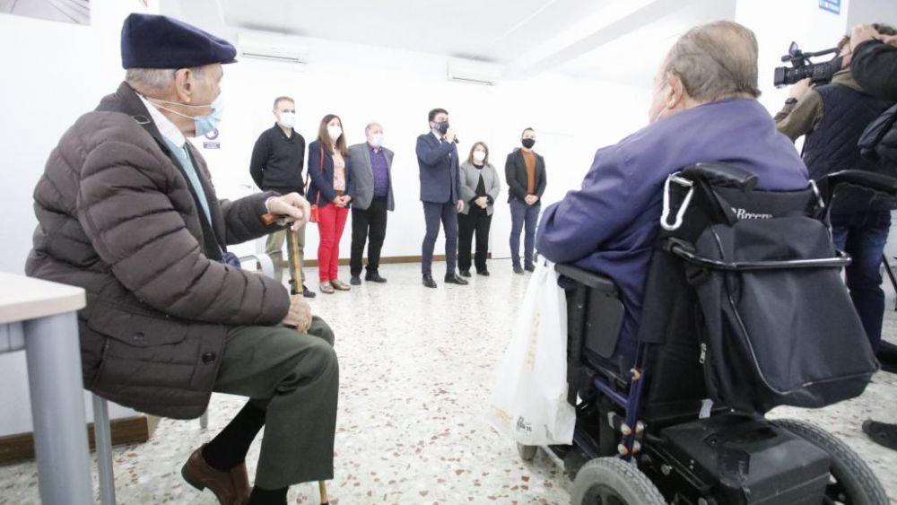 Apertura del centro de mayores de Plaza América tras la pandemia Apertura del centro de mayores de Plaza América tras la pandemia