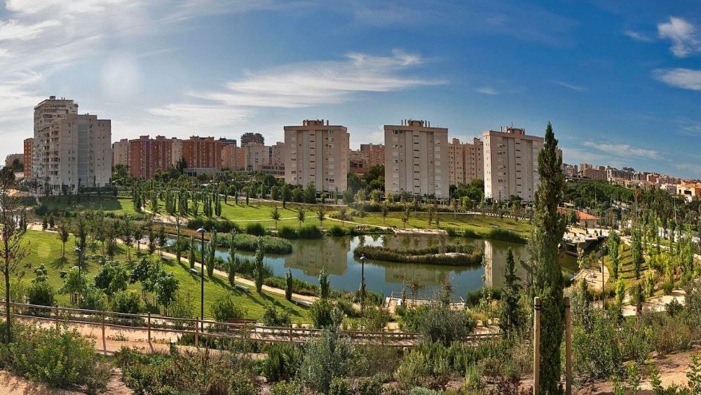 Panorámica del parque La Marjal en Alicante