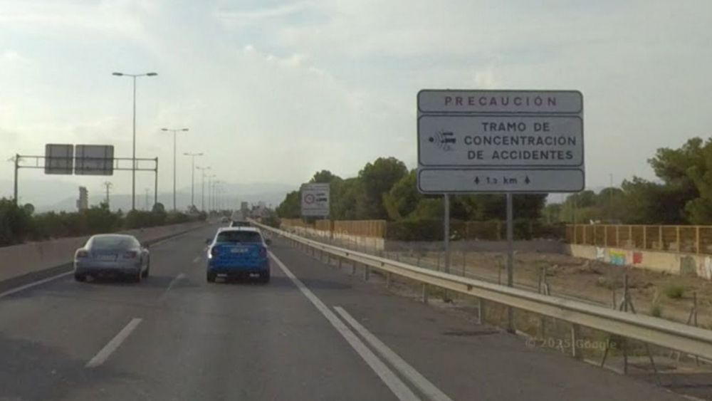 Senyal que anuncia l'inici del tram de concentració d'accidents