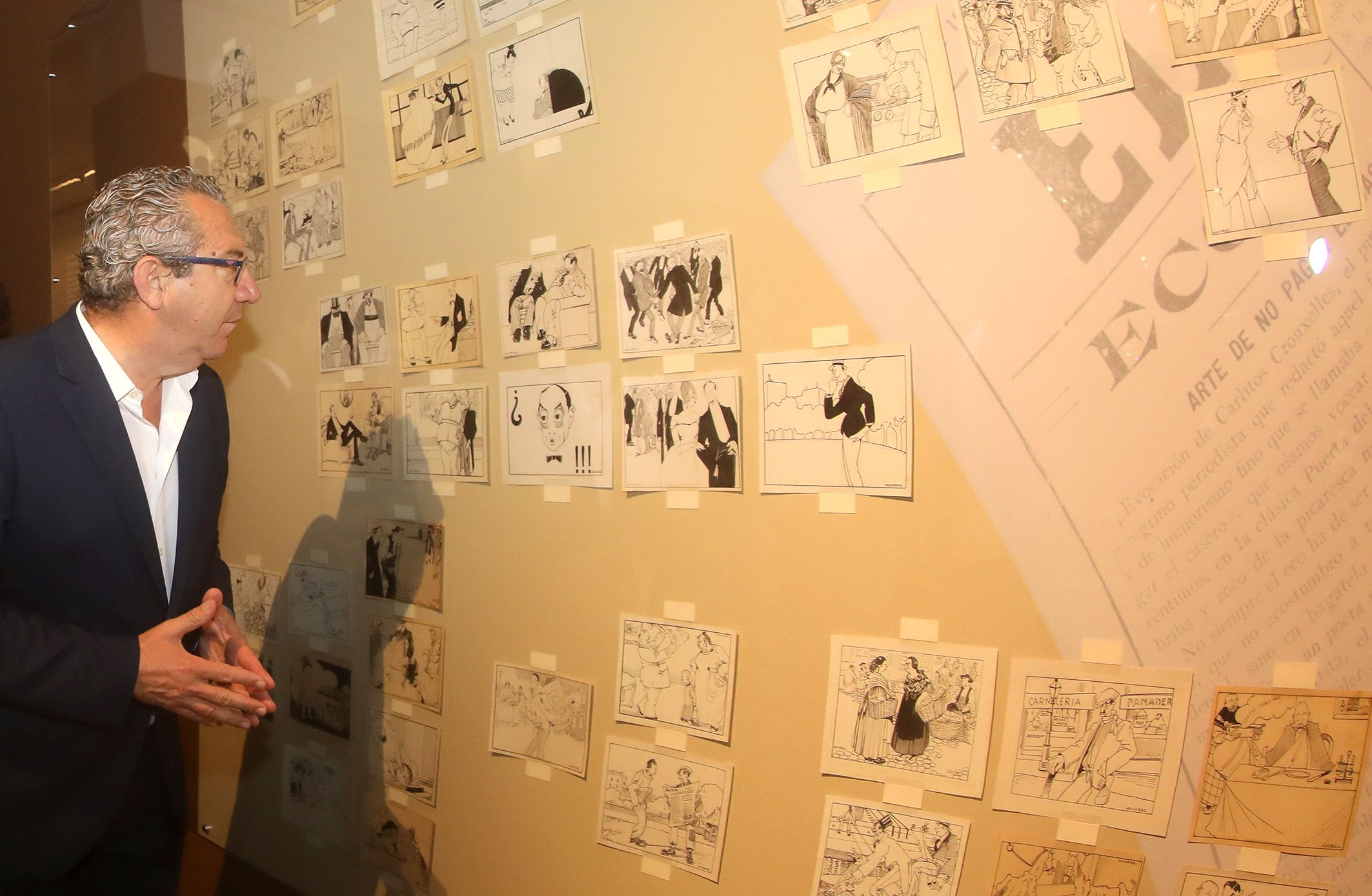 El presidente de la Diputación visita la exposición de Lorenzo Aguirre en el MUBAG de Alicante El presidente de la Diputación visita la exposición de Lorenzo Aguirre en el MUBAG de Alicante