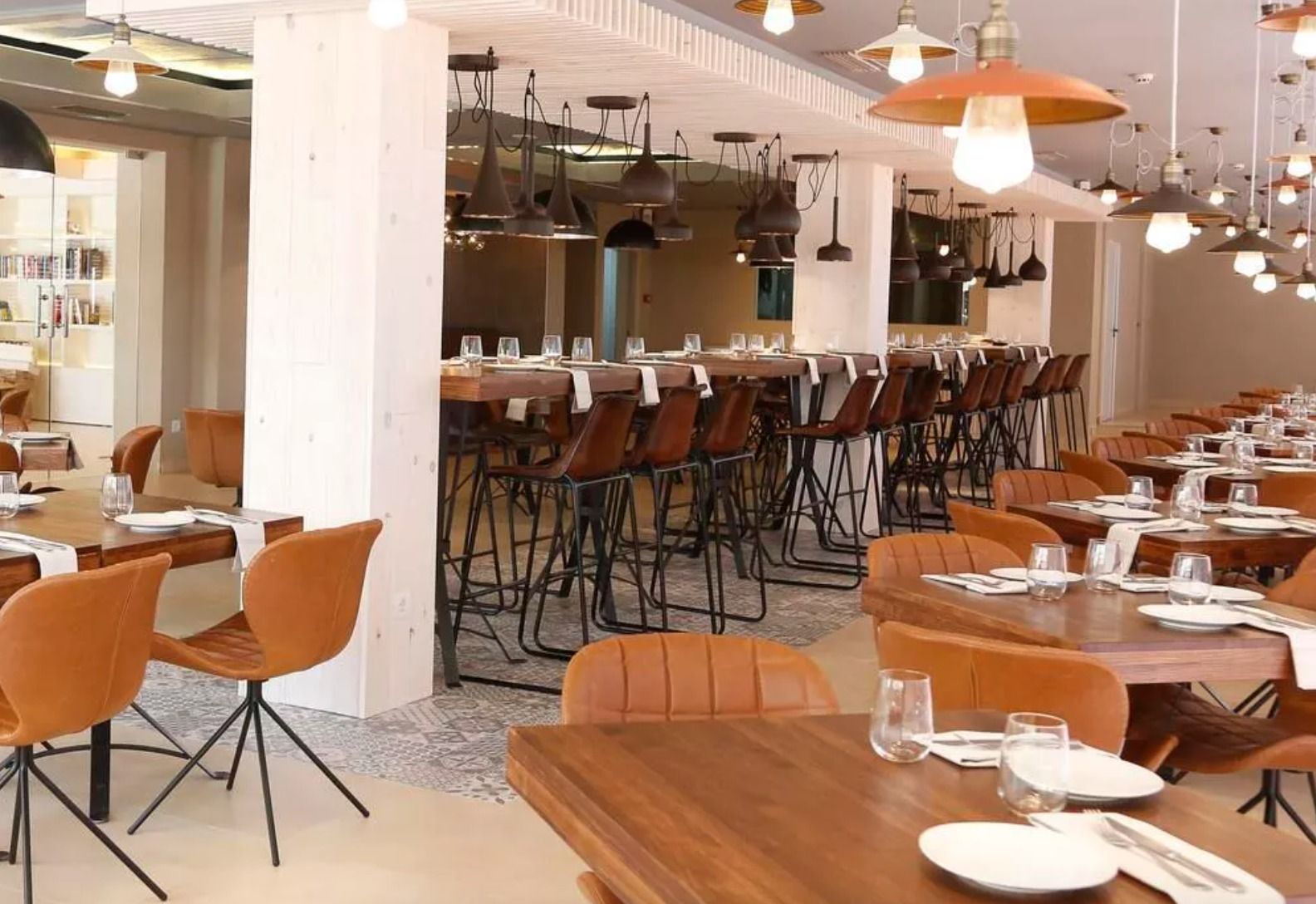 Interior del restaurant Komfort de Calp