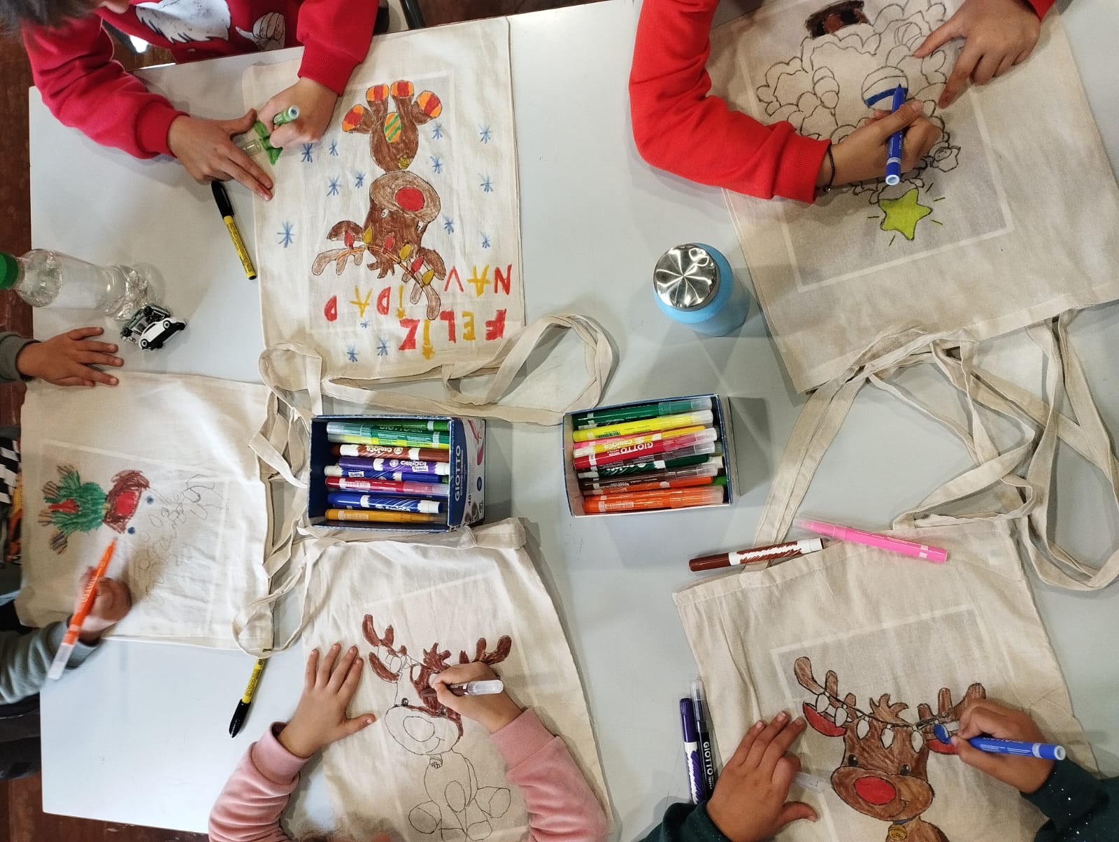 Xiquets i xiquetes participen en la programació de Nadal en el MARQ