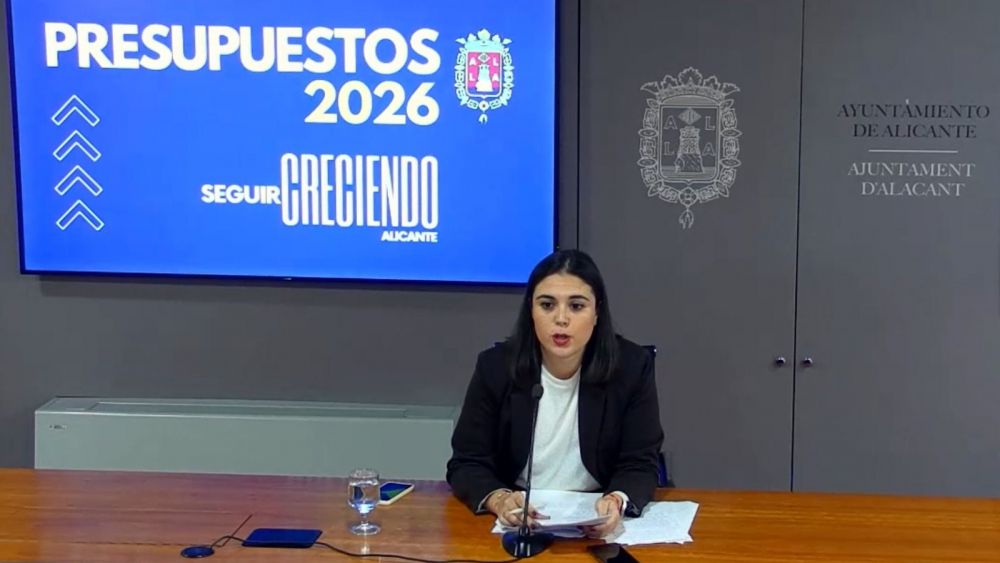 Beldjilali durant la presentació del projecte de pressuposts Beldjilali durant la presentació del projecte de pressuposts