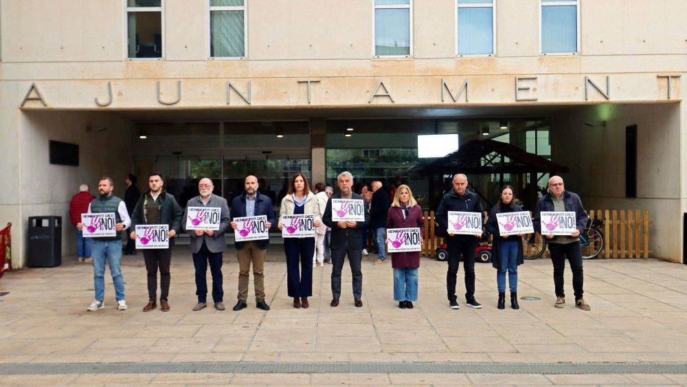 Minuto de silencio en Benidorm Minuto de silencio en Benidorm
