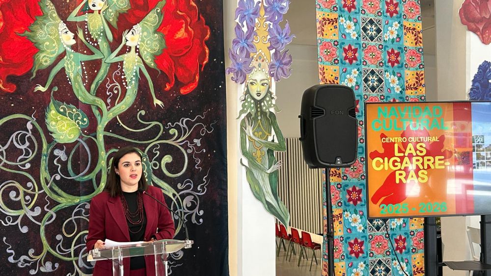 La regidora Nayma Beldjilali presenta l'agenda cultural del Nadal a Alacant La regidora Nayma Beldjilali presenta l'agenda cultural del Nadal a Alacant