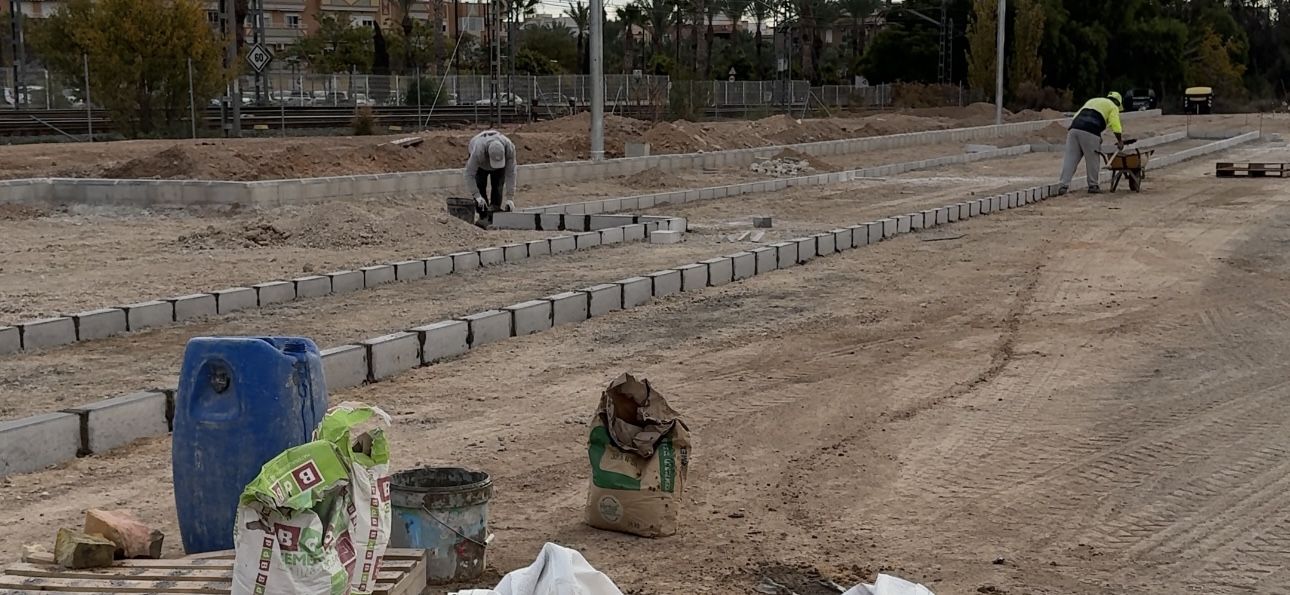 Obres en el solar de la Festa de Sant Vicent del Raspeig Obres en el solar de la Festa de Sant Vicent del Raspeig