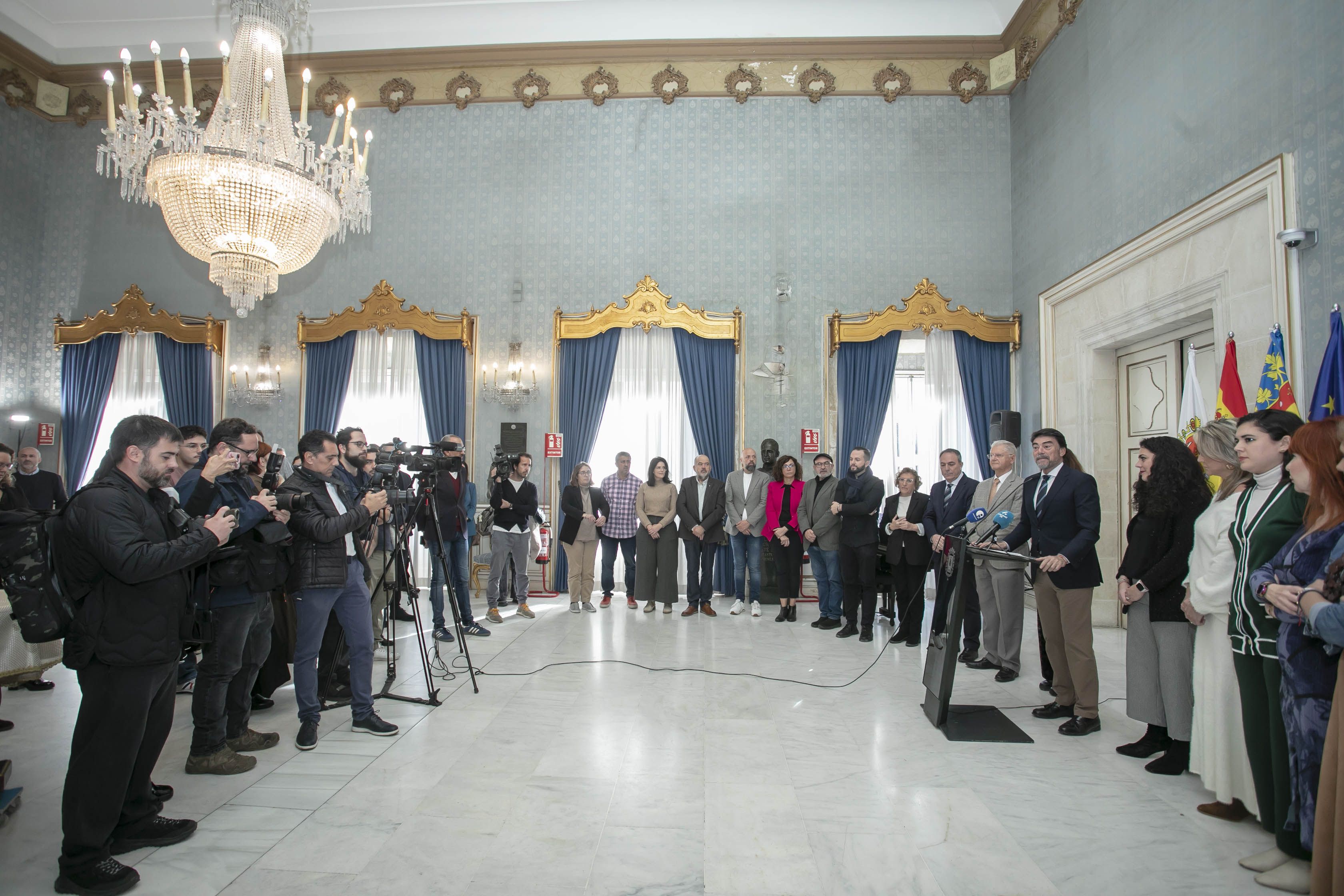 Brindis nadalenc amb els mitjans de comunicació Brindis nadalenc amb els mitjans de comunicació