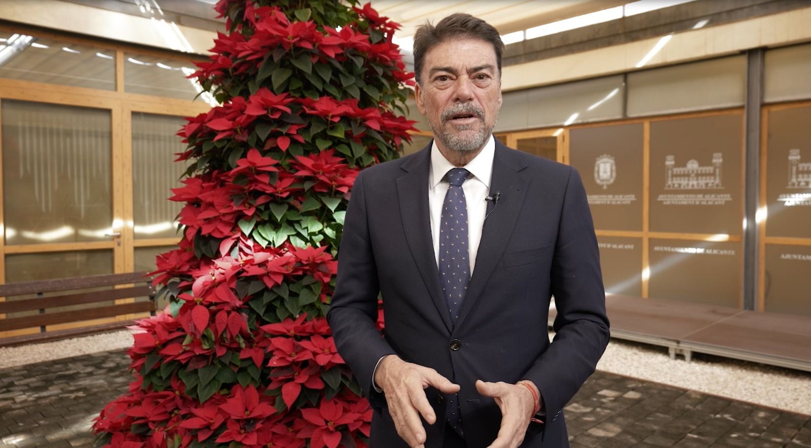 L'alcalde d'Alacant, Luis Barcala, felicita el Nadal