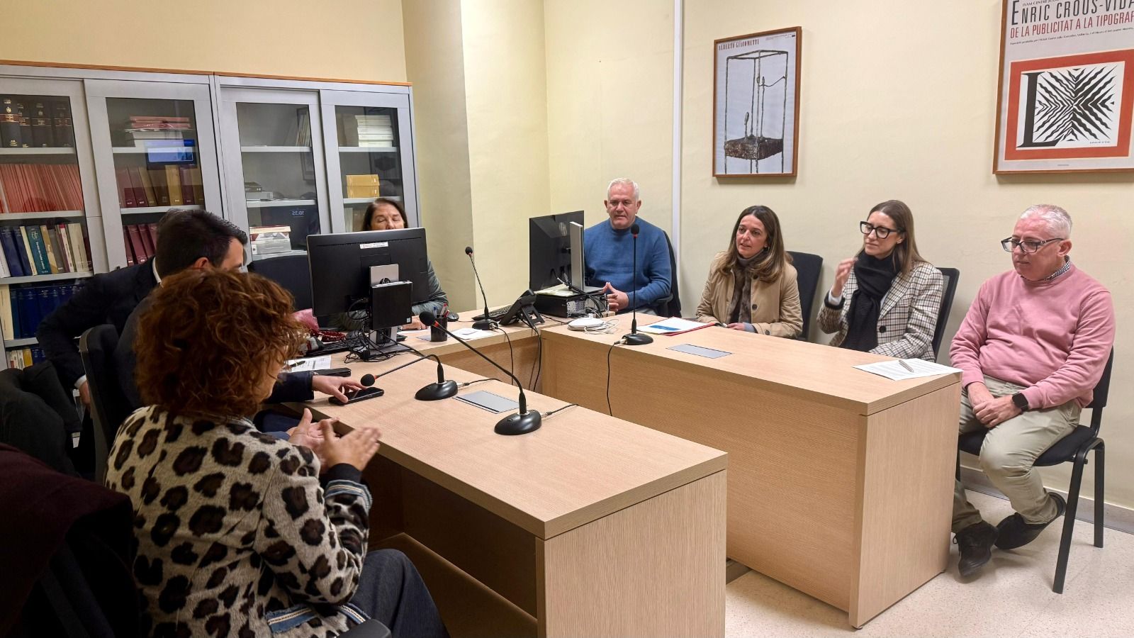 Visita de la consellera de Justícia a la seu judicial de Novelda