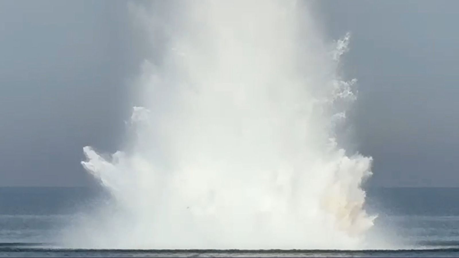 Moment de la detonació controlada de l'artefacte