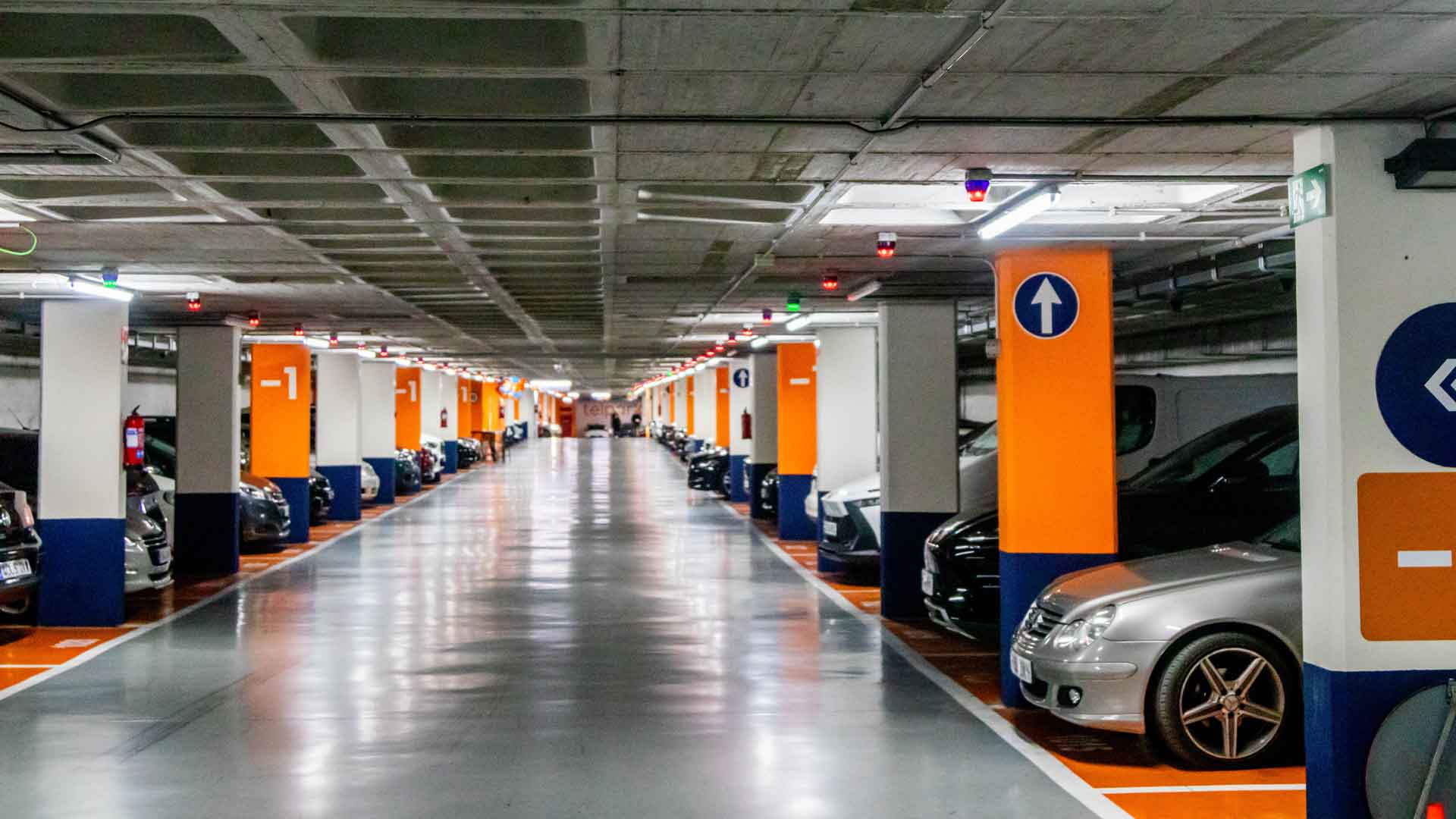 Aparcament públic subterrani a Alacant