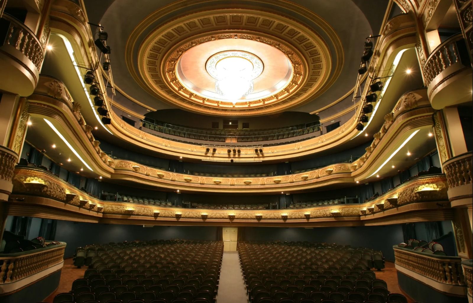 Patio de butacas del Teatro Principal de Alicante
