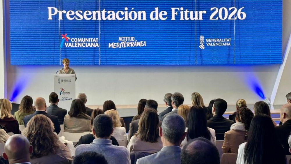 La consellera de Turisme, Marian Cano, presenta l'estand de Fitur 2026 de la Comunitat Valenciana