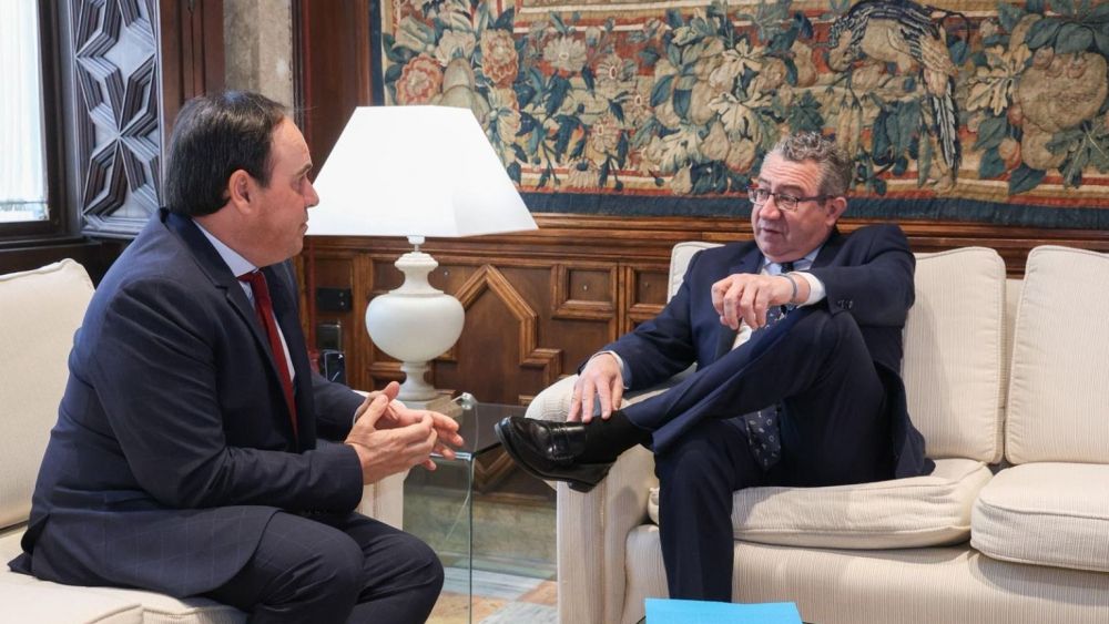 Pérez Lloca i Toni Pérez es reunixen en el Palau