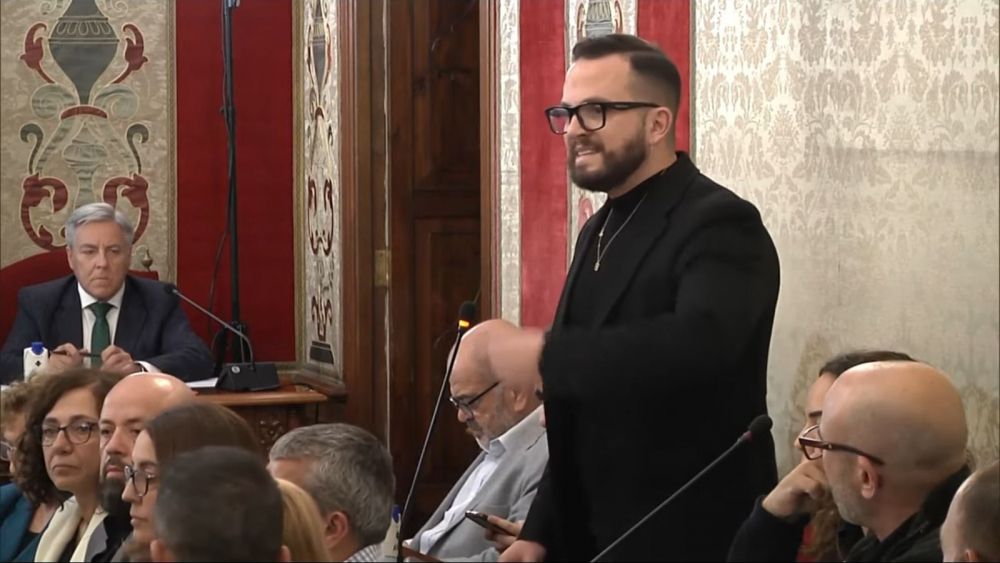 Rafa Mas (Compromís) intervé en el Ple pel cas de les VPP d'Alacant