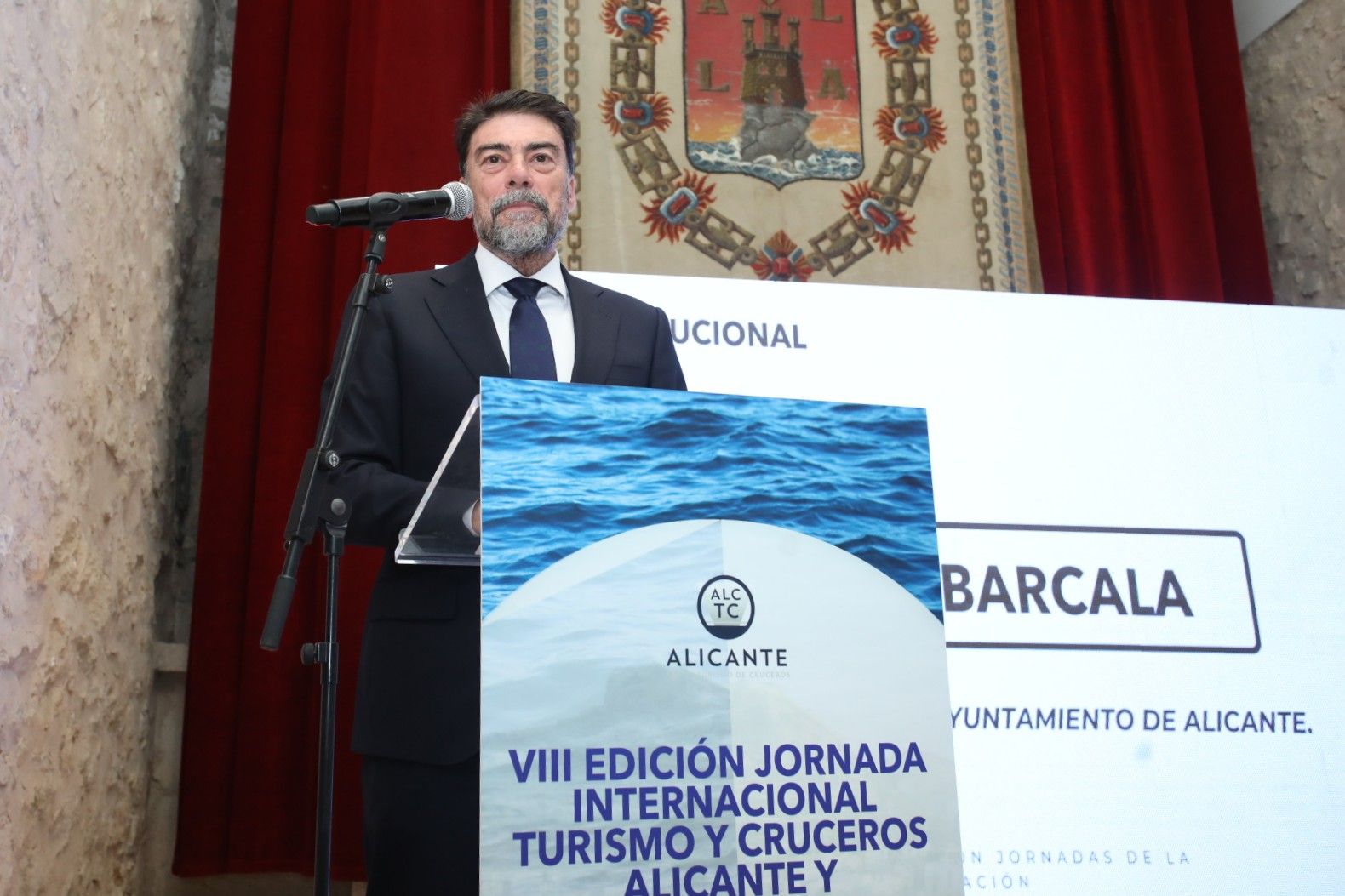 Luis Barcala en la VIII Jornada Internacional Turisme i Creuers a Alacant