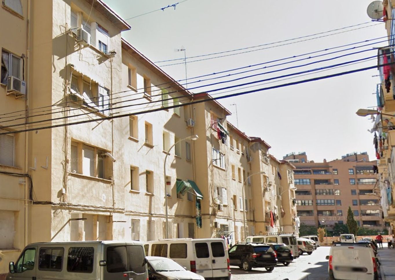 Edifici de vivendes afectat pel greu incendi a Alacant Edifici de vivendes afectat pel greu incendi a Alacant