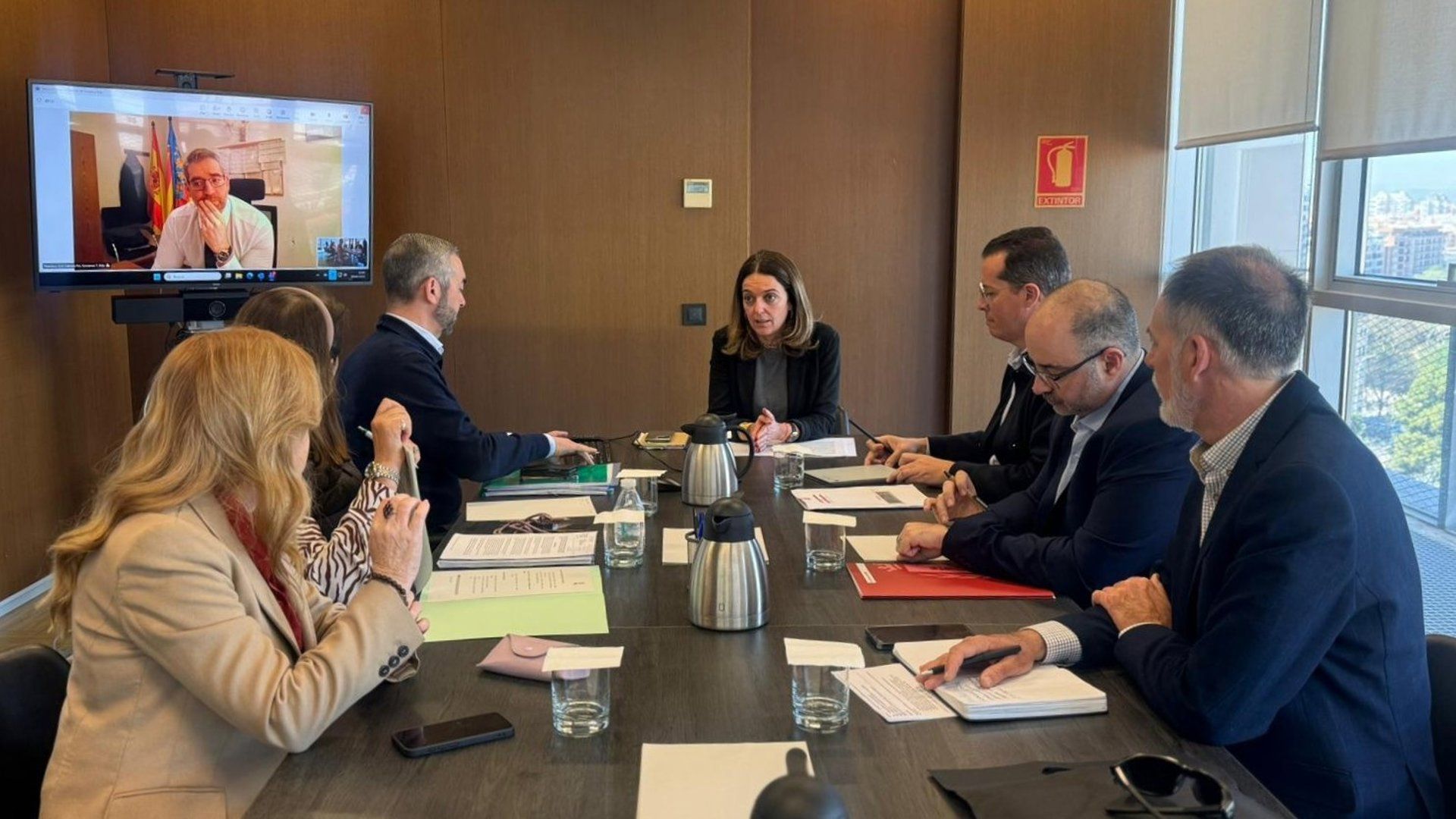 Reunió de la consellera de Justícia, Transparència i Participació Ciutadana, Nuria Martínez, amb l'alcalde d'Elda, Rubén Alfaro