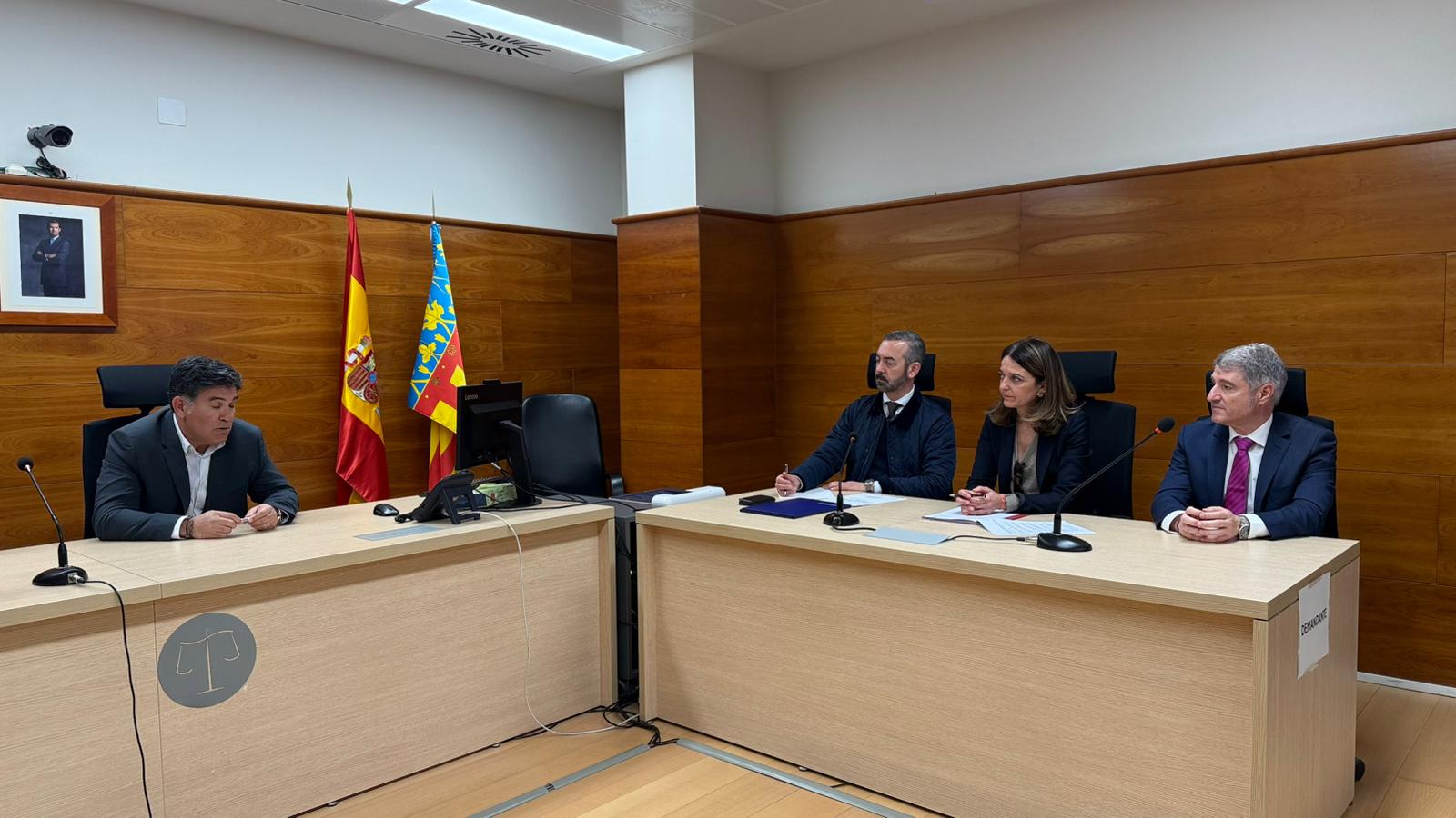Reunió de la consellera de Justicia a Orihuela Reunió de la consellera de Justicia a Orihuela