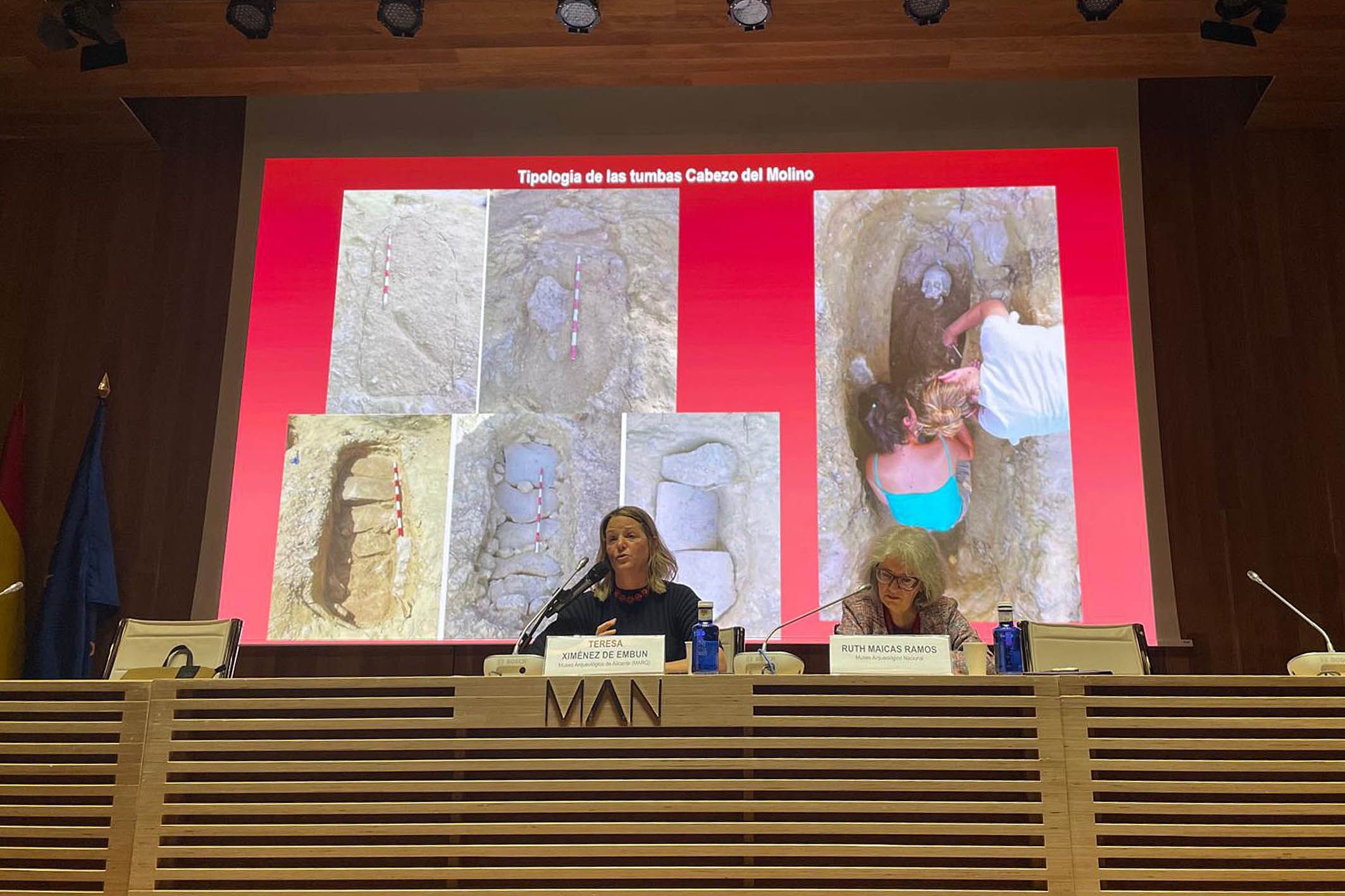 Conferència del MARQ en el Museu Arqueològic Nacional Conferència del MARQ en el Museu Arqueològic Nacional