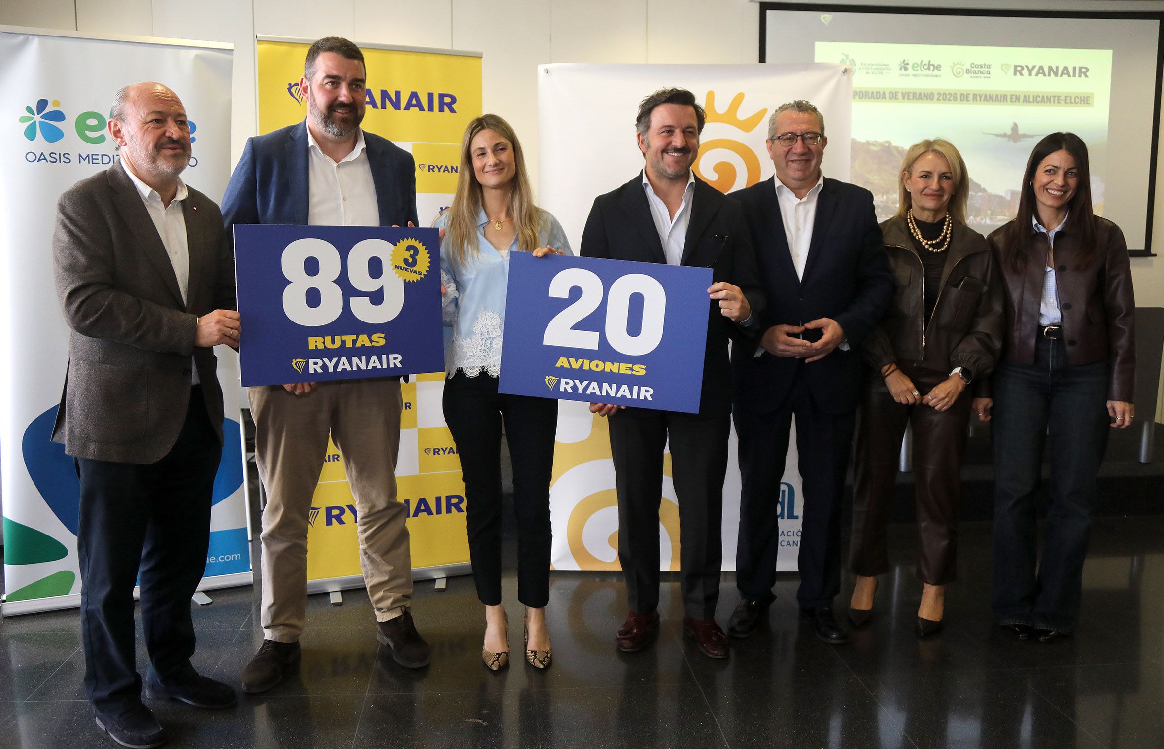 Presentació de la nova campanya de Ryanair en l'aeroport d'Alacant-Elx Presentació de la nova campanya de Ryanair en l'aeroport d'Alacant-Elx